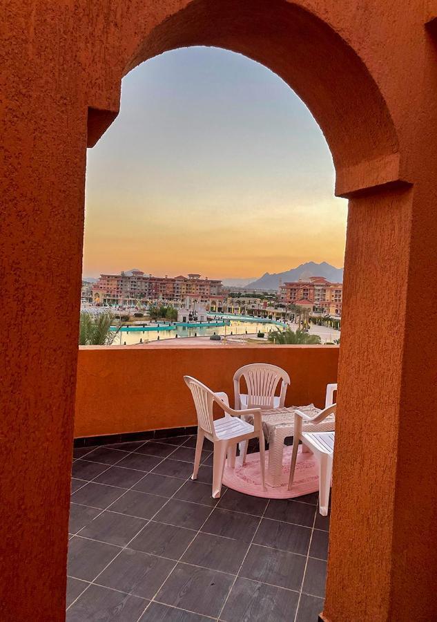 Fully Equipped Apartments Pool & Mountains View In Porto Sharm Resort Экстерьер фото